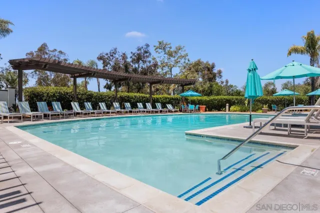 $1,649,000 | 6351 Paseo Corono, Carlsbad, CA 92009