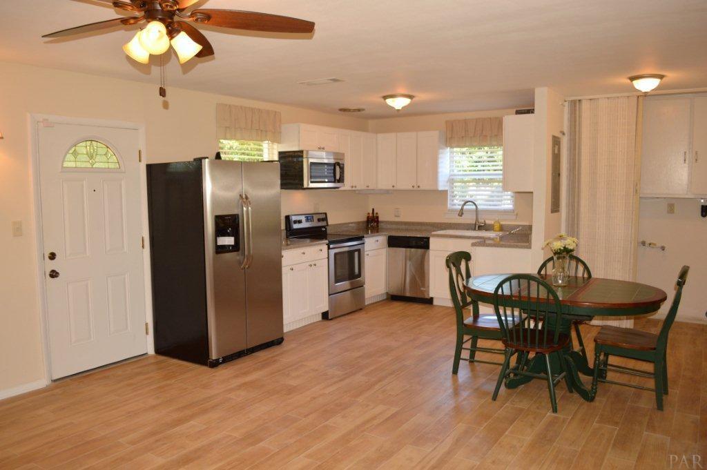 712 East Montclair Road Pensacola, FL 32505 - Photo 4 of 27 Gallery Image 4