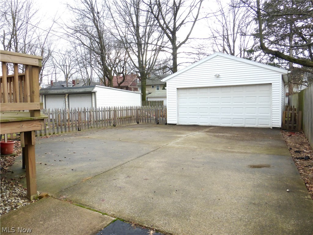 2224 Maplewood Road Cleveland, OH 44118 - Photo 32 of 32 Awesome wide parking/turnaround driveway pad in front of the 2 car garage.