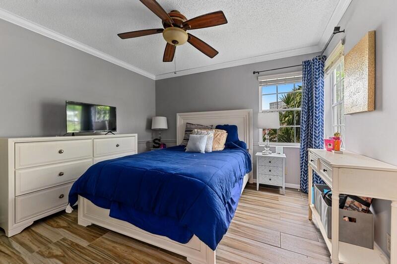 5295 Park Pl Circle Boca Raton, FL 33486 - Photo 11 of 21 11_5295ParkPlaceCir_153_2ndBedroom_FlexM