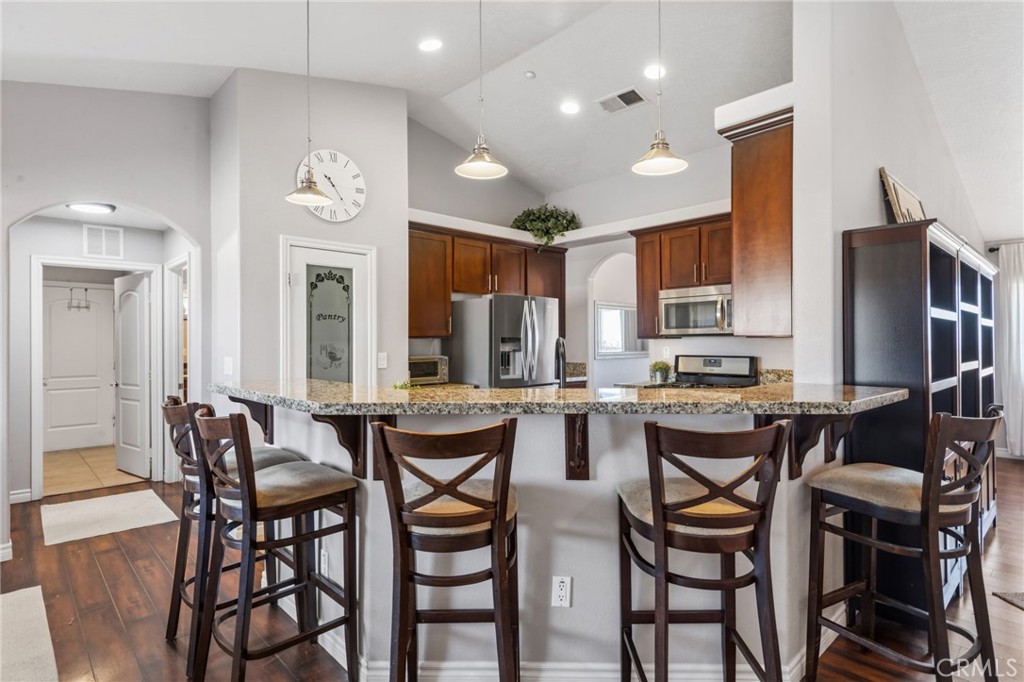 11385 Trinity Road Oak Hills, CA 92344 - Photo 12 of 38