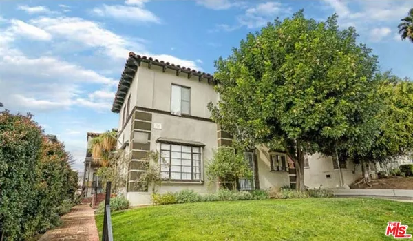 $2,450 | 127 North Catalina Street, Unit 4, Los Angeles, CA 90004