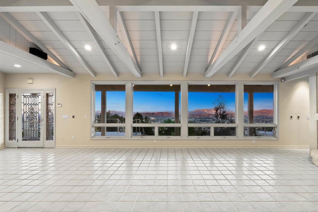 10595 Russell Road La Mesa, CA 91941 - Photo 10 of 44