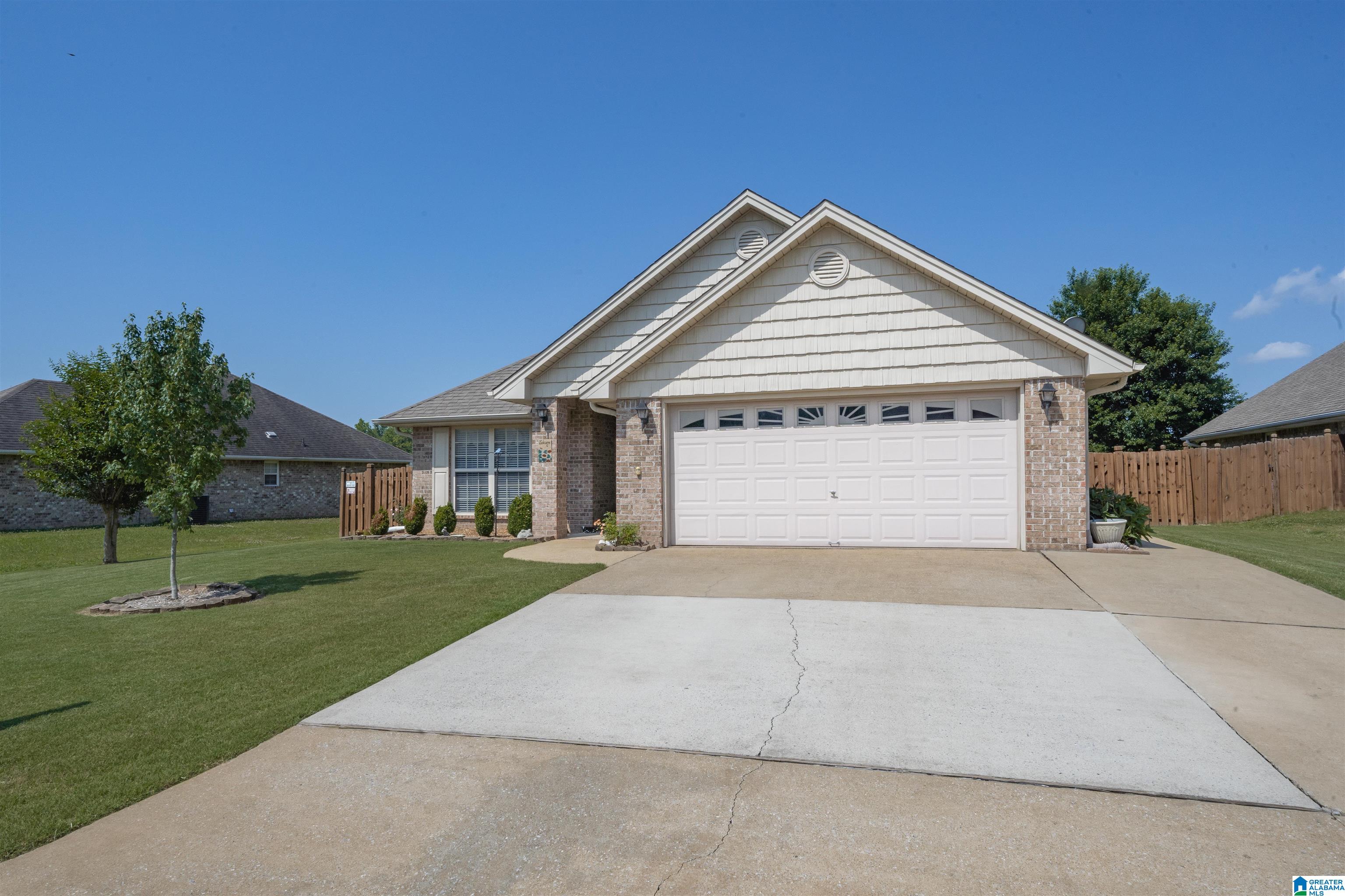 142 Old Ivy Road Calera, AL 35040 - Photo 2 of 37