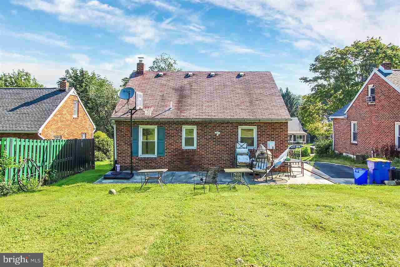 1762 Chesley Road York, PA 17403 - Photo 3 of 25 Gallery Image 3