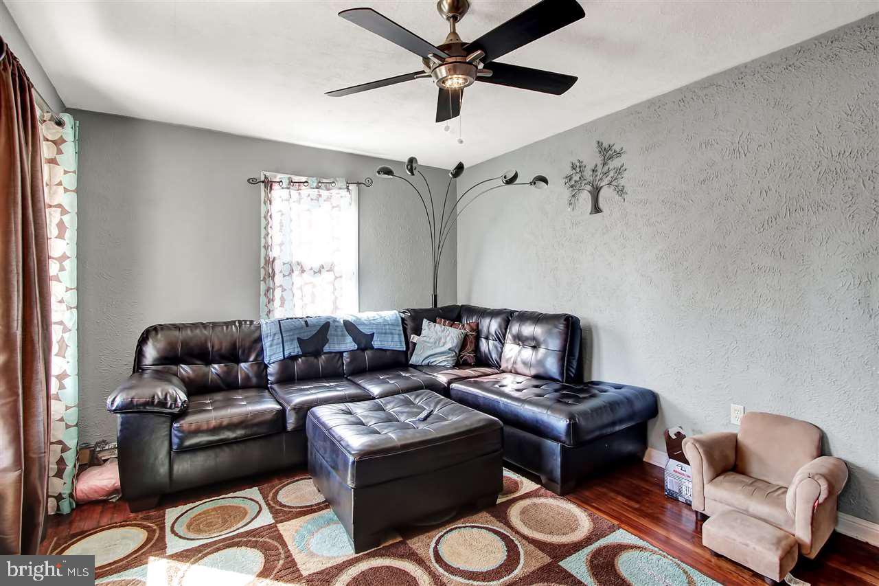 1762 Chesley Road York, PA 17403 - Photo 4 of 25 Gallery Image 4
