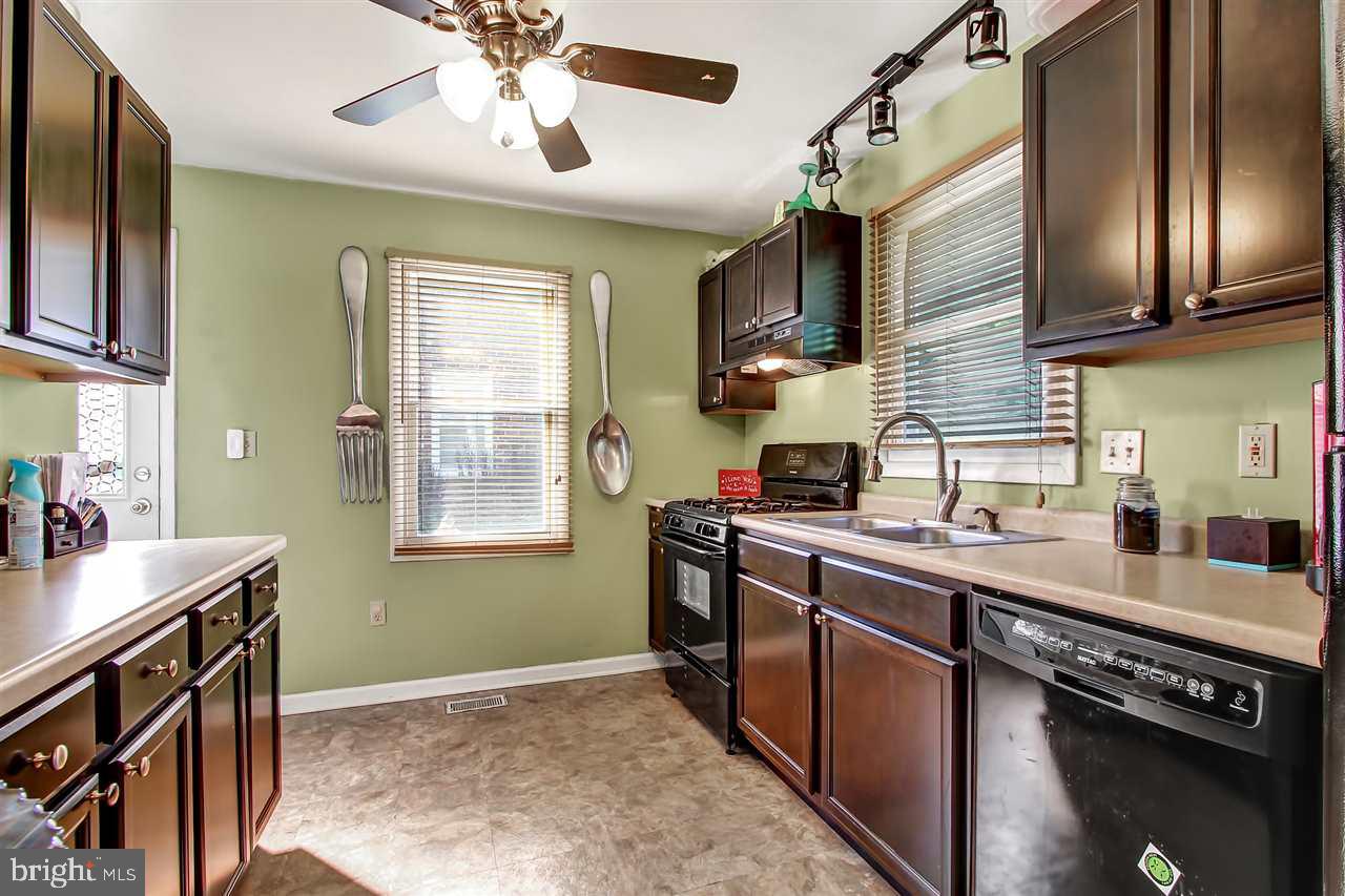1762 Chesley Road York, PA 17403 - Photo 8 of 25 Gallery Image 8