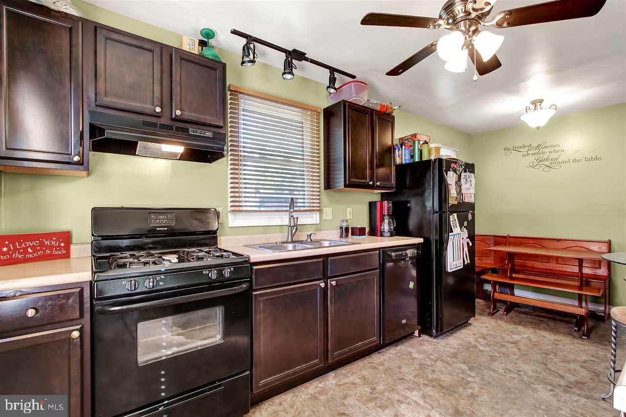 1762 Chesley Road York, PA 17403 - Photo 9 of 25 Gallery Image 9