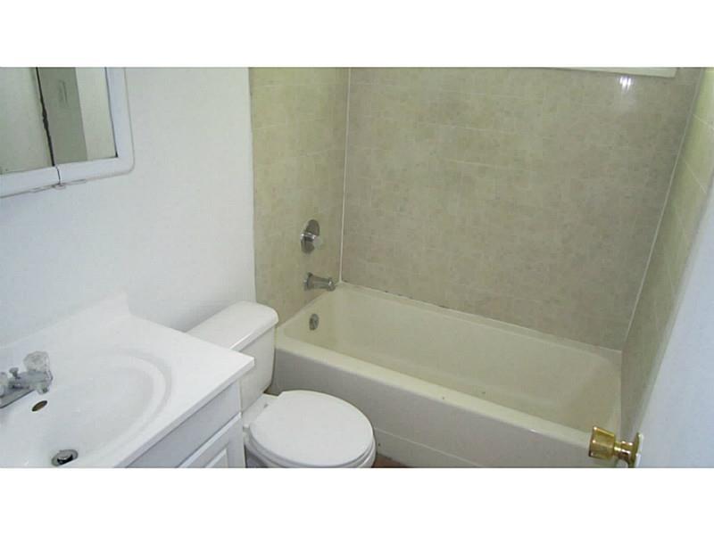 3639 Lowry Road Indianapolis, IN 46222 - Photo 8 of 10 Gallery Image 8