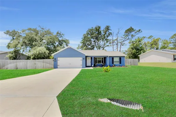 $280,000 | 20 Malauka Circle, Ocklawaha, FL 32179