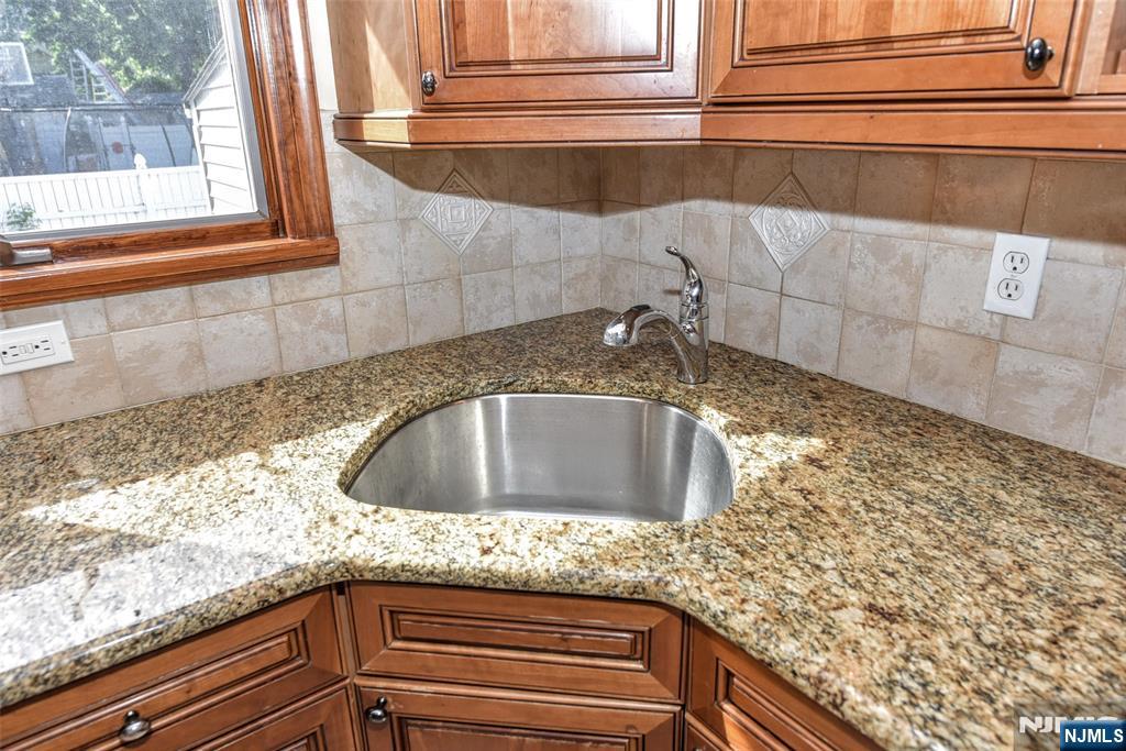 77 Herman Street Hackensack, NJ 07601 - Photo 18 of 40