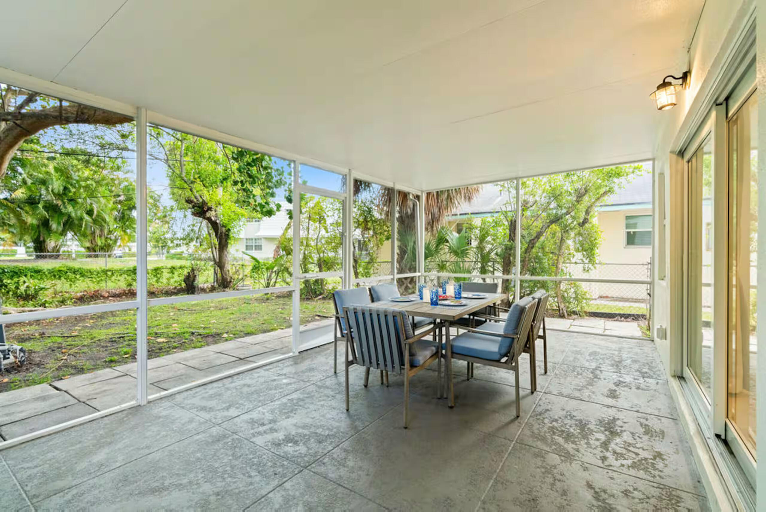 1216 Surf Road Singer Island, FL 33404 - Photo 24 of 32 c5cd2223-6225-4cd7-8ef0-930ff78aacf5