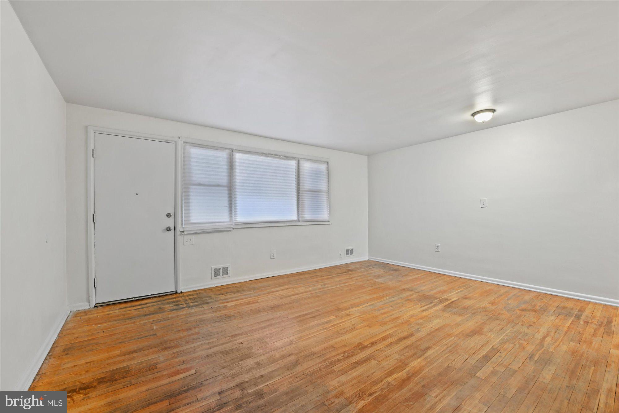 4224 Bonner Road Baltimore, MD 21216 - Photo 6 of 22