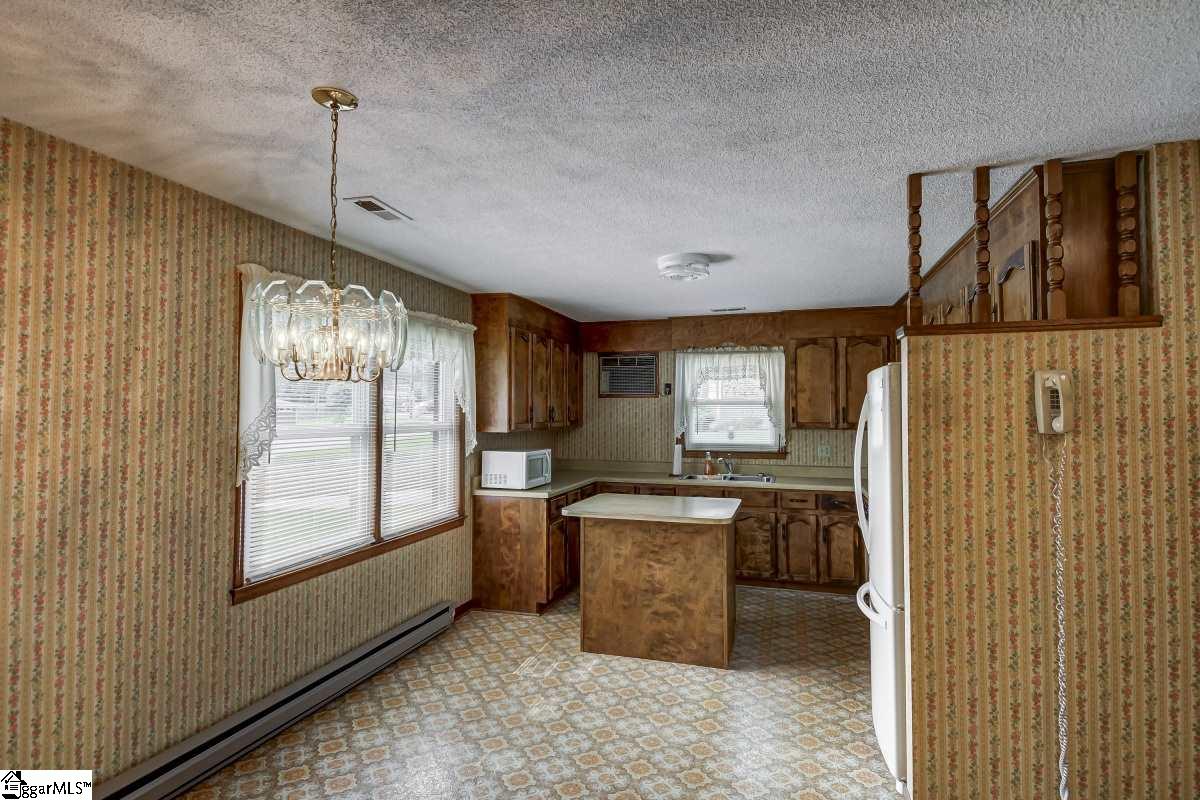 164 Spartanburg Road Duncan, SC 29334 - Photo 10 of 26 Gallery Image 10