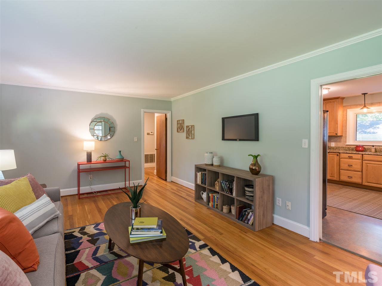3020 Hope Valley Road Durham, NC 27707 - Photo 7 of 30 Gallery Image 7