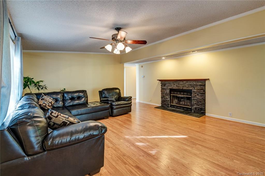 23 Star Road Marshall, NC 28753 - Photo 5 of 28 Gallery Image 5