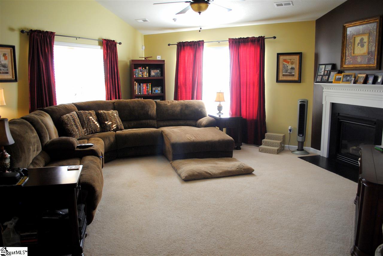 112 Giants Ridge Road Easley, SC 29642 - Photo 5 of 21