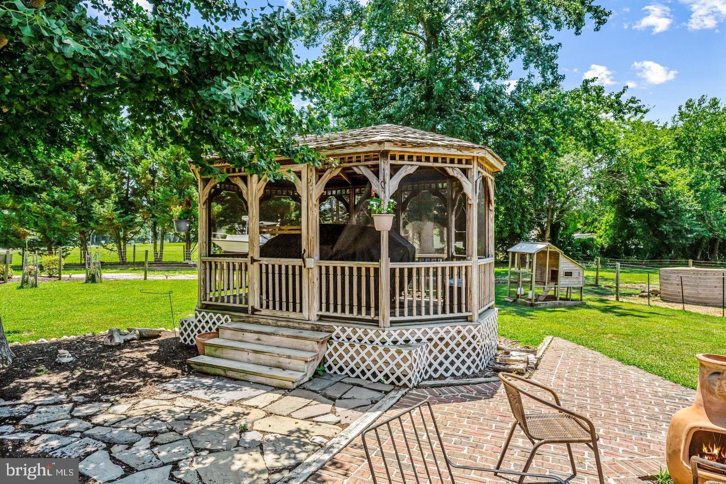 668 Crawford Road Cape May, NJ 08204 - Photo 57 of 66 Gazebo with dining set