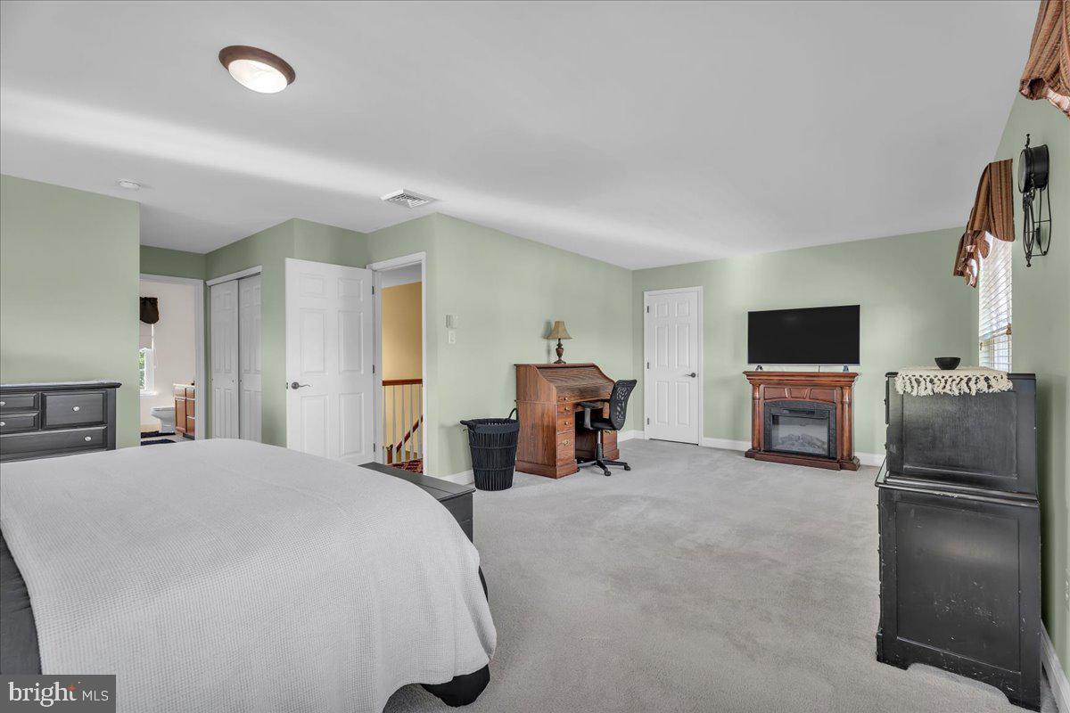 74 Candlewood Road Williamstown, NJ 08094 - Photo 16 of 45 Spacious retreat with serene hues.