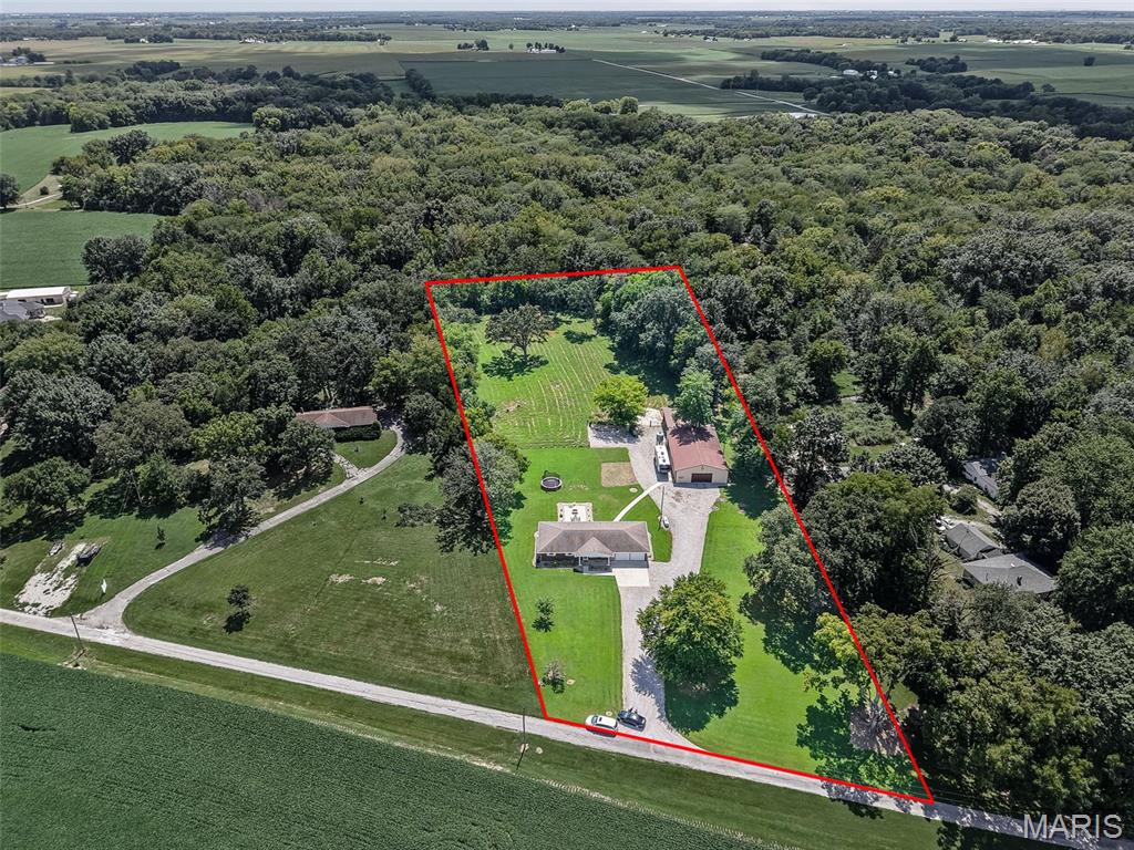 13906 Klaus Lake Road Highland, IL 62249 - Photo 34 of 40 Gallery Image 34