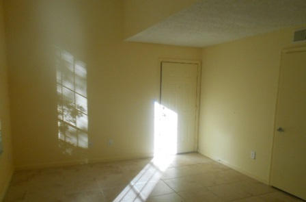 1275 Crystal Way, Unit E Delray Beach, FL 33444 - Photo 4 of 10 005