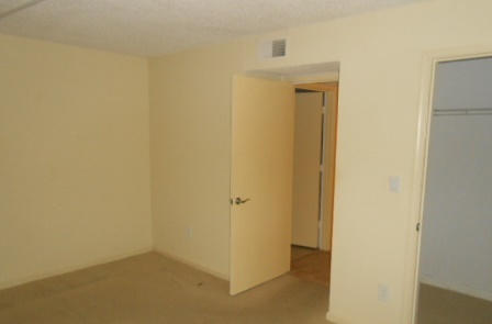 1275 Crystal Way, Unit E Delray Beach, FL 33444 - Photo 8 of 10 016