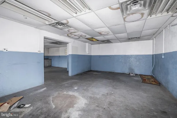 a view of a storage & utility room