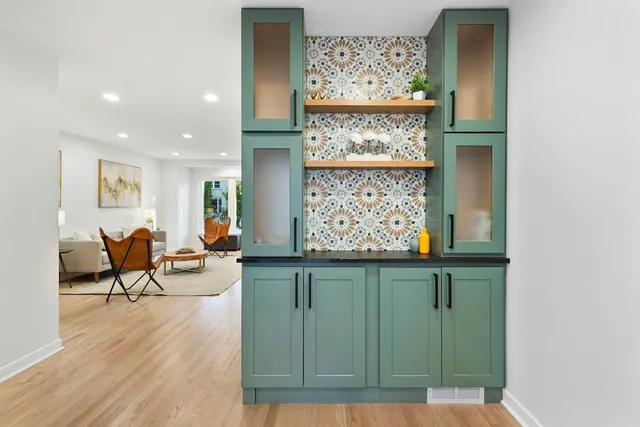 $599,900 | 3342 West Le Moyne Street, Chicago, IL 60651