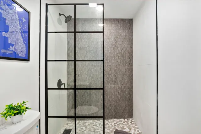 $599,900 | 3342 West Le Moyne Street, Chicago, IL 60651