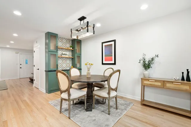 $599,900 | 3342 West Le Moyne Street, Chicago, IL 60651