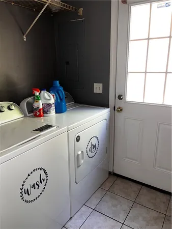 $245,000 | 1365 Ballfield Road, Hortense, GA 31543