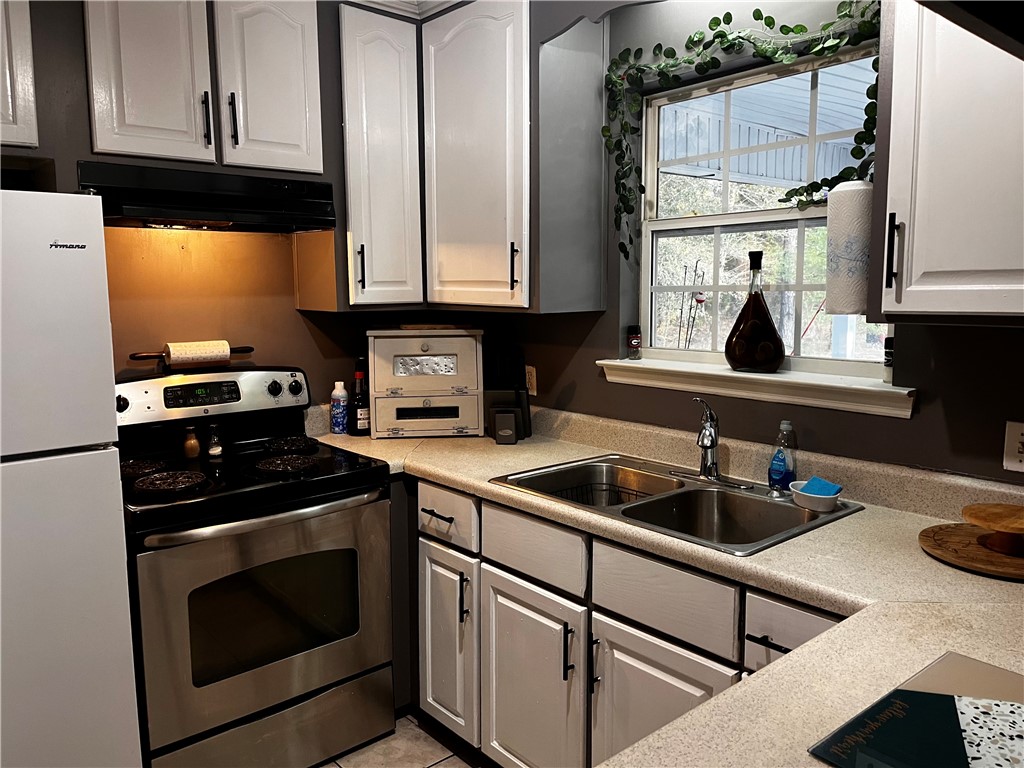 1365 Ballfield Road Hortense, GA 31543 - Photo 8 of 14