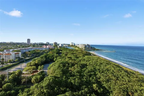 $1,149,000 | 1180 South Ocean Boulevard, Unit 12F, Boca Raton, FL 33432