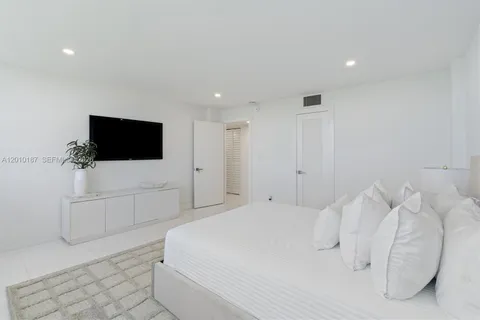$1,149,000 | 1180 South Ocean Boulevard, Unit 12F, Boca Raton, FL 33432