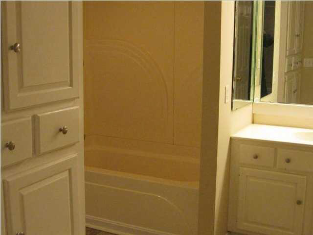 1201 South Stockwell Road Evansville, IN 47714 - Photo 12 of 15 Gallery Image 12