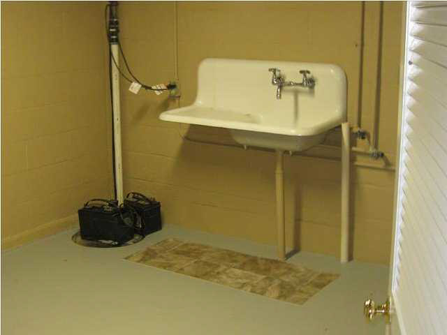 1201 South Stockwell Road Evansville, IN 47714 - Photo 13 of 15 Gallery Image 13