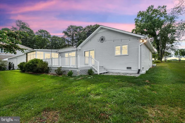 $749,900 | 537 Harbor View Circle, Colonial Beach, VA 22443