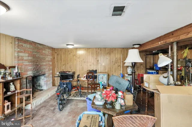 $275,000 | 21531 National Pike Northeast, Flintstone, MD 21530