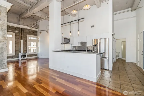 $2,650 | 1101 A Street, Unit 801, Tacoma, WA 98402