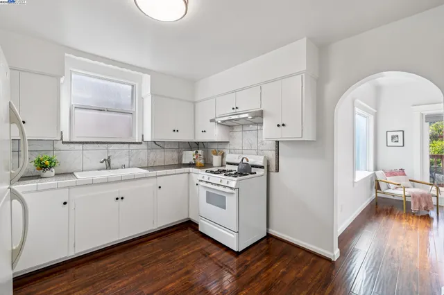 $1,275,000 | 1525 Stanton Street, Alameda, CA 94501