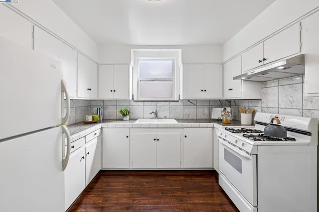 $1,275,000 | 1525 Stanton Street, Alameda, CA 94501