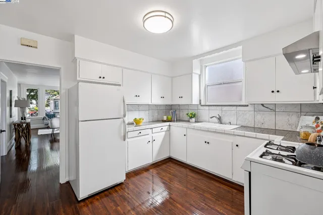 $1,275,000 | 1525 Stanton Street, Alameda, CA 94501