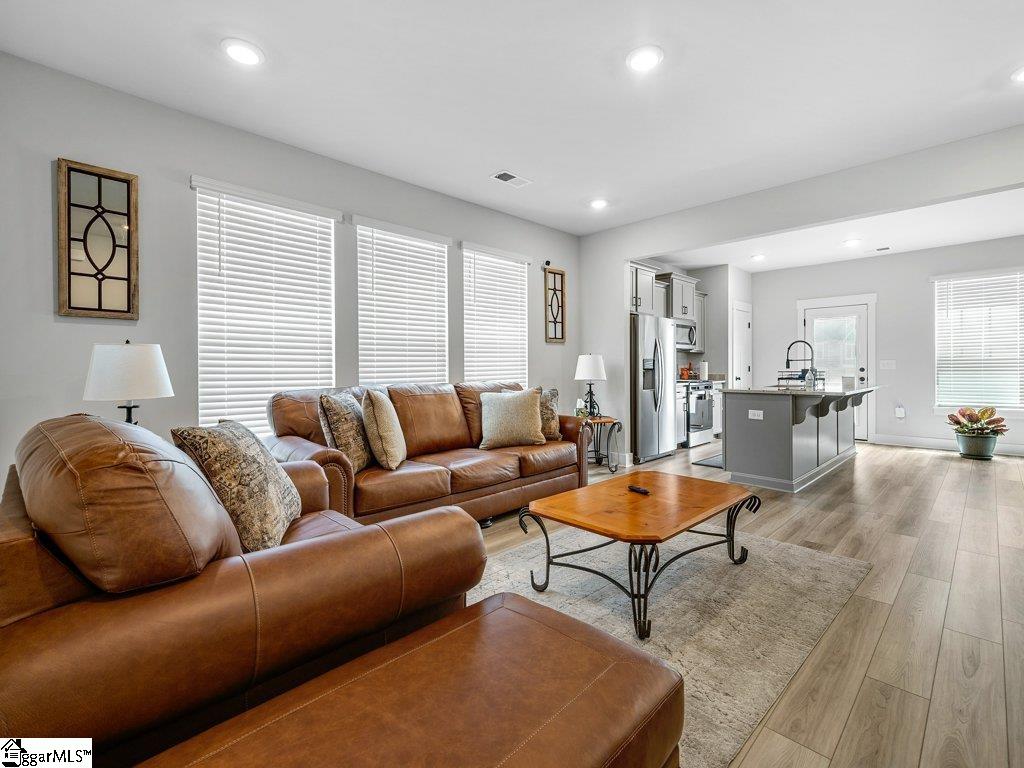 1215 Cherry Orchard Road Moore, SC 29369 - Photo 7 of 36