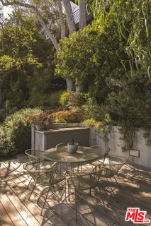 $9,980,000 | 901 Kenter Way, Los Angeles, CA 90049