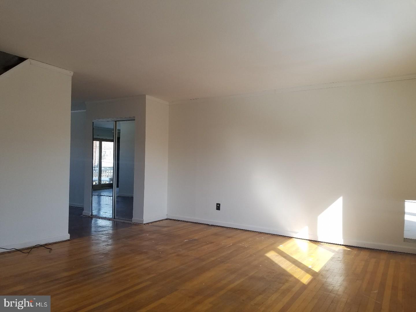 10826 East Keswick Road Philadelphia, PA 19154 - Photo 5 of 6 Gallery Image 5