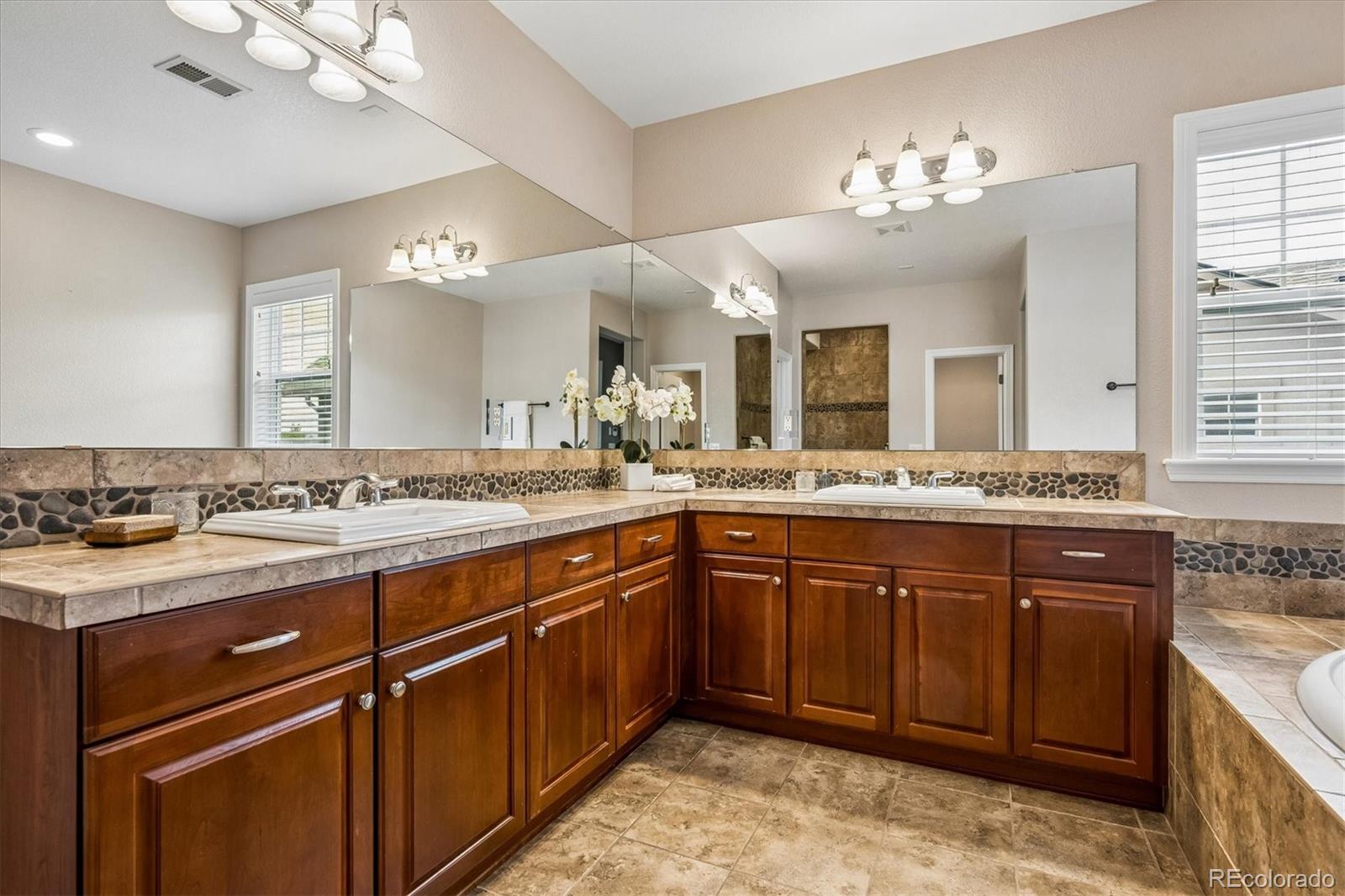 4395 Cedarpoint Place Highlands Ranch, CO 80130 - Photo 24 of 50 Gallery Image 24