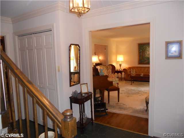 8100 Sinclair Road Mechanicsville, VA 23111 - Photo 3 of 12 Foyer - Foyer with large coat closet.
