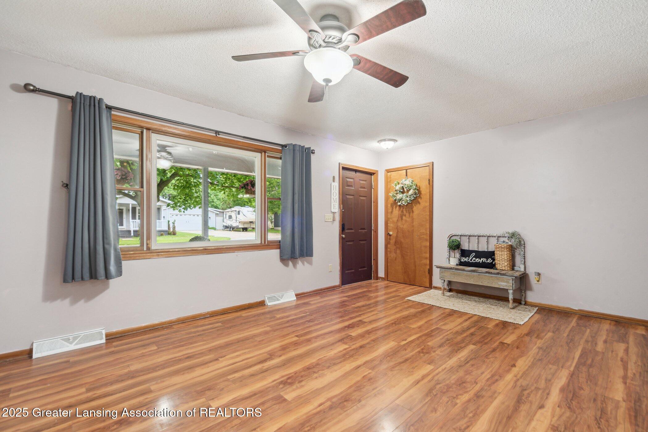 445 Oak Street Maple Rapids, MI 48853 - Photo 8 of 28 445-Oak-St-Maple-Rapids-MI-48853-WindowS