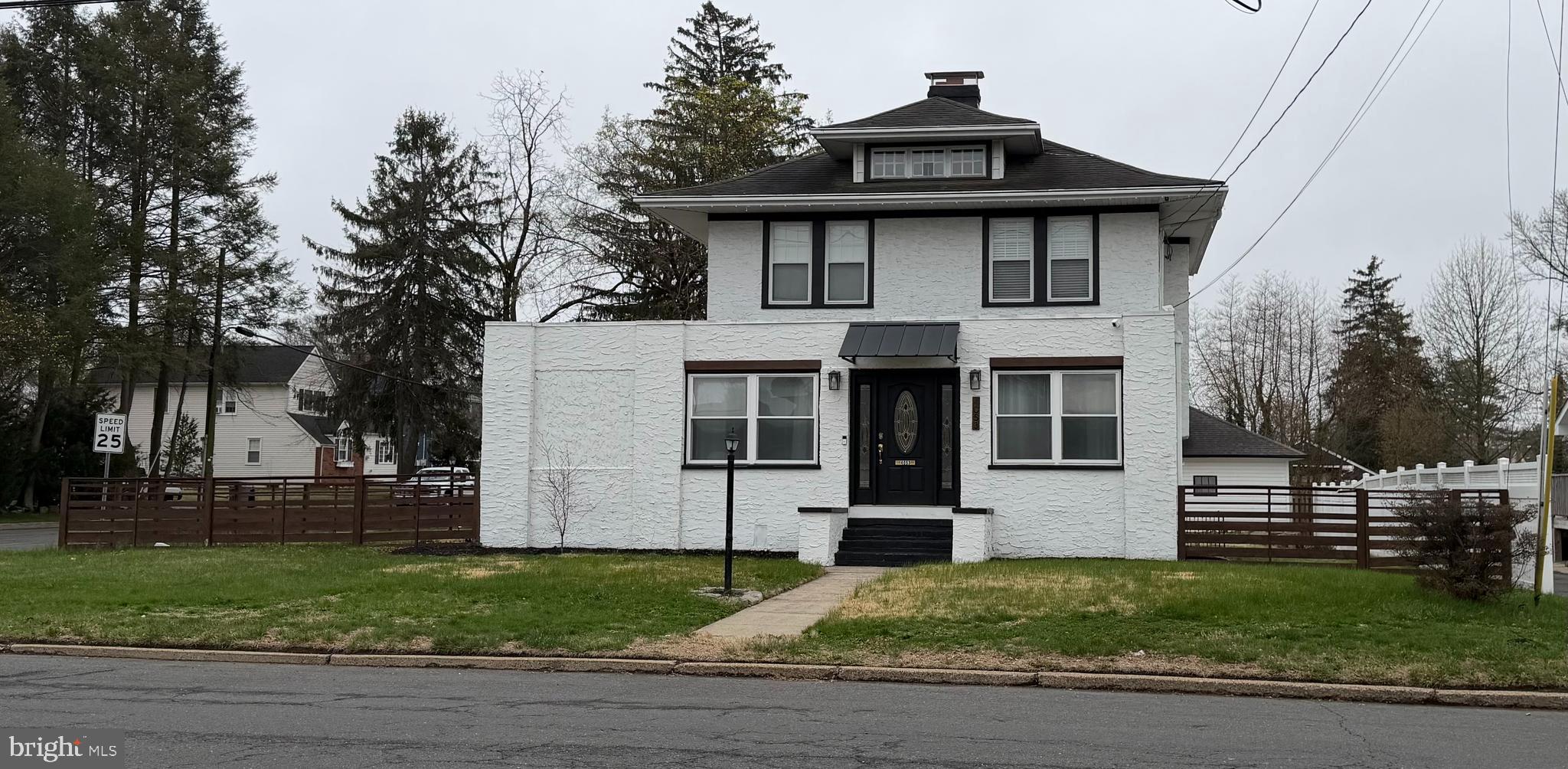 front view from Nottingham Way