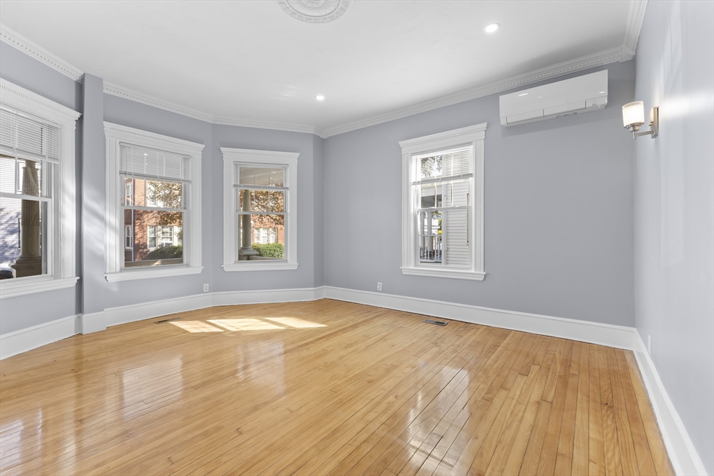 9 Abbotsford Street, Unit 1 Boston, MA 02121 - Photo 10 of 22